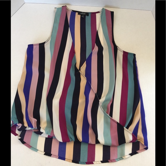 Label🌷Striped top size medium - Picture 8 of 8